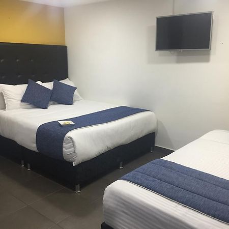 Hotel Aj Ferial Богота Екстер'єр фото